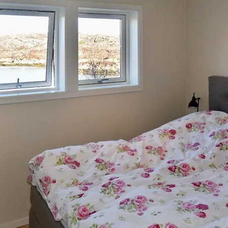 Sleeps 6 Wifi Karvag