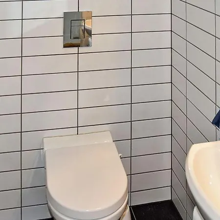 Sleeps 6 Wifi